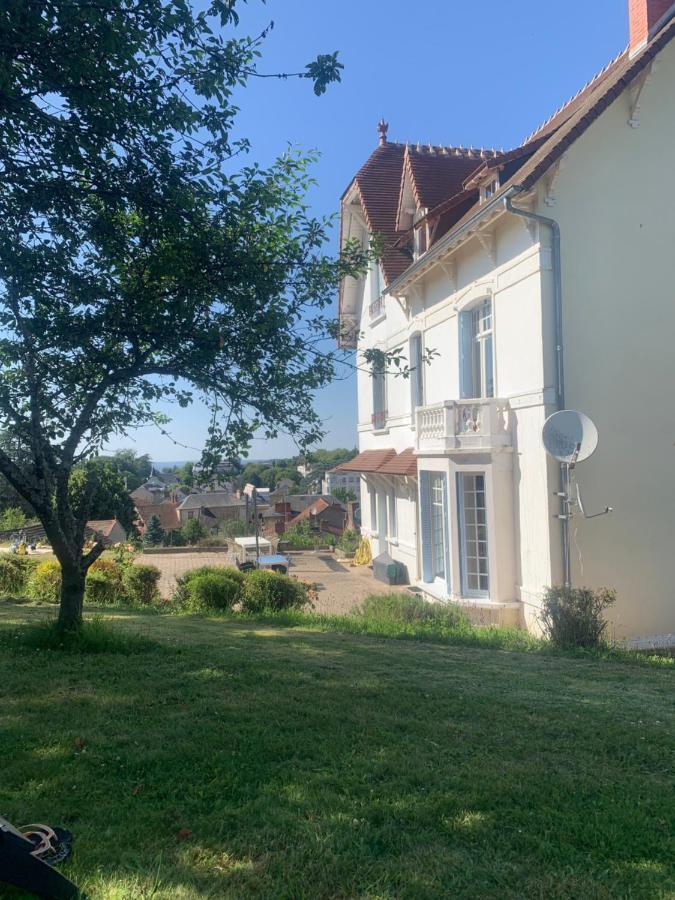 Holiday Home Villa Castel Marie Louise Néris-les-Bains Exteriér fotografie