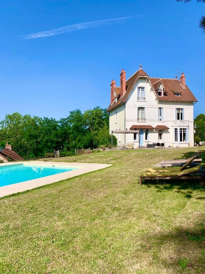 Holiday Home Villa Castel Marie Louise Néris-les-Bains Exteriér fotografie