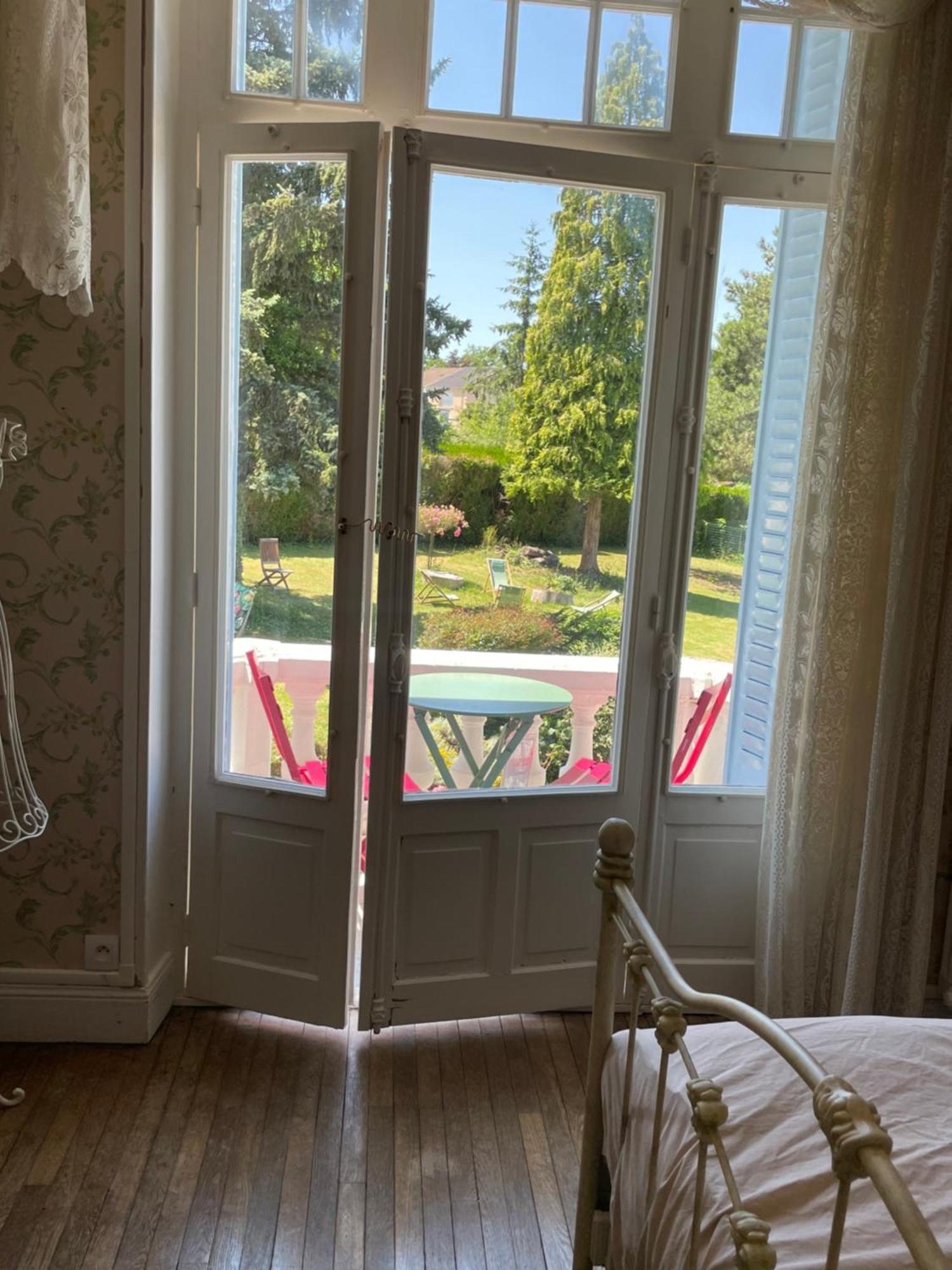 Holiday Home Villa Castel Marie Louise Néris-les-Bains Exteriér fotografie