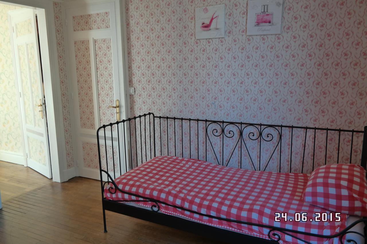 Holiday Home Villa Castel Marie Louise Néris-les-Bains Exteriér fotografie